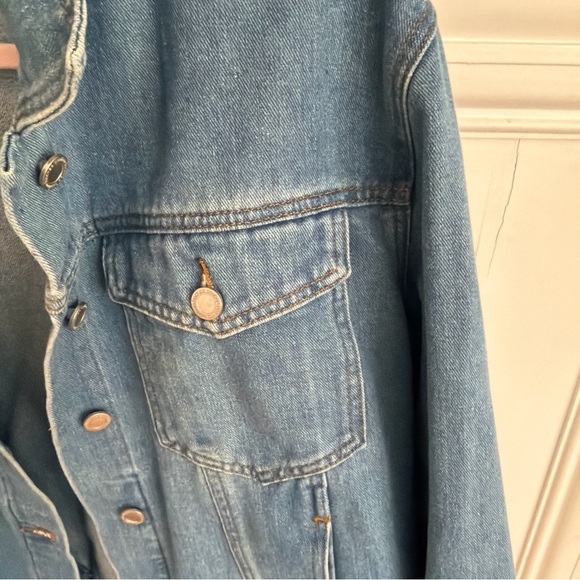 Boohoo Light Blue Jean Jacket for Women - Picture 5 of 7